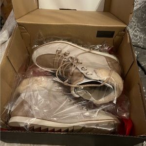 Cute Boots with the Fur!